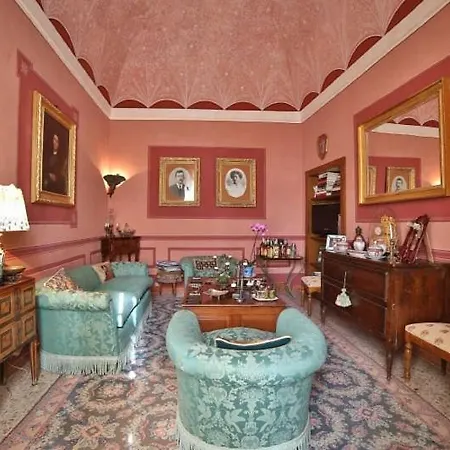 Sleeps 19