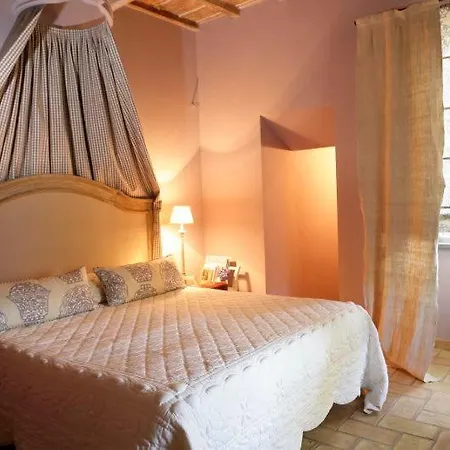 Sleeps 19 * Viterbo