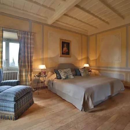 Sleeps 19 *